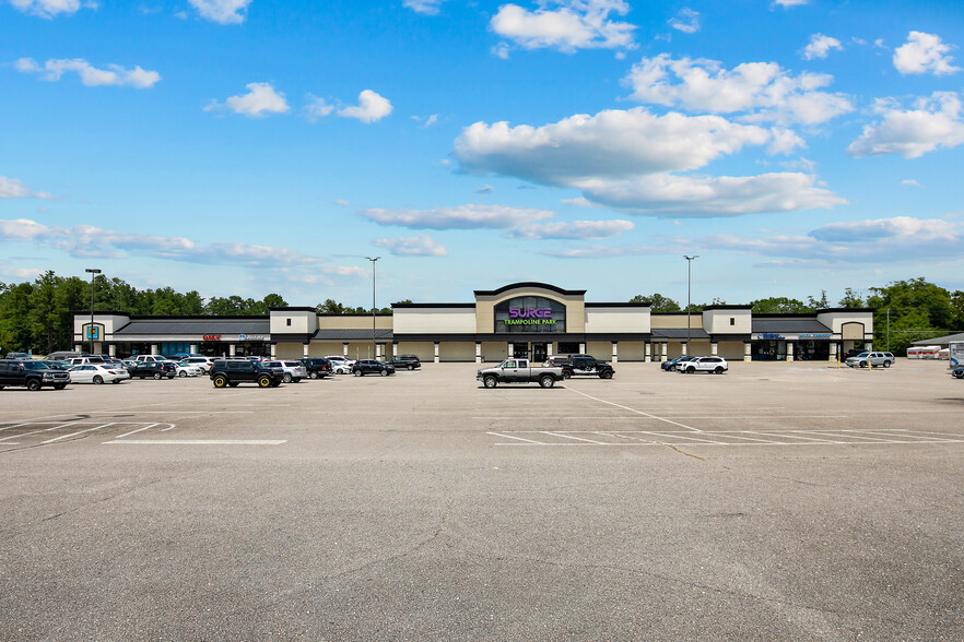 3333 N Main St, Hope Mills, NC for lease - Building Photo - Image 1 of 17