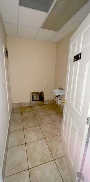 18855-18859 W Little York Rd, Katy, TX for lease - Building Photo - Image 3 of 6