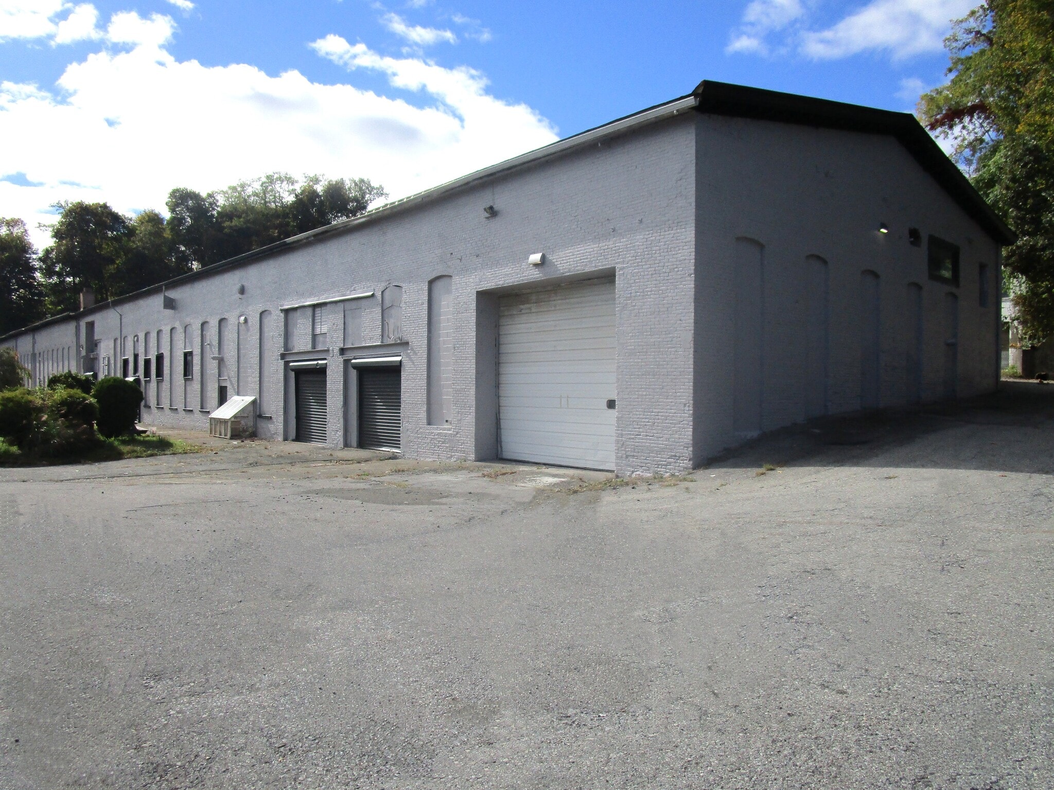 392 N Montgomery St, Newburgh, NY for lease Primary Photo- Image 1 of 15