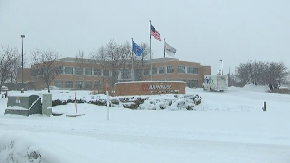 2400 S 44th St, Manitowoc, WI for sale Primary Photo- Image 1 of 1