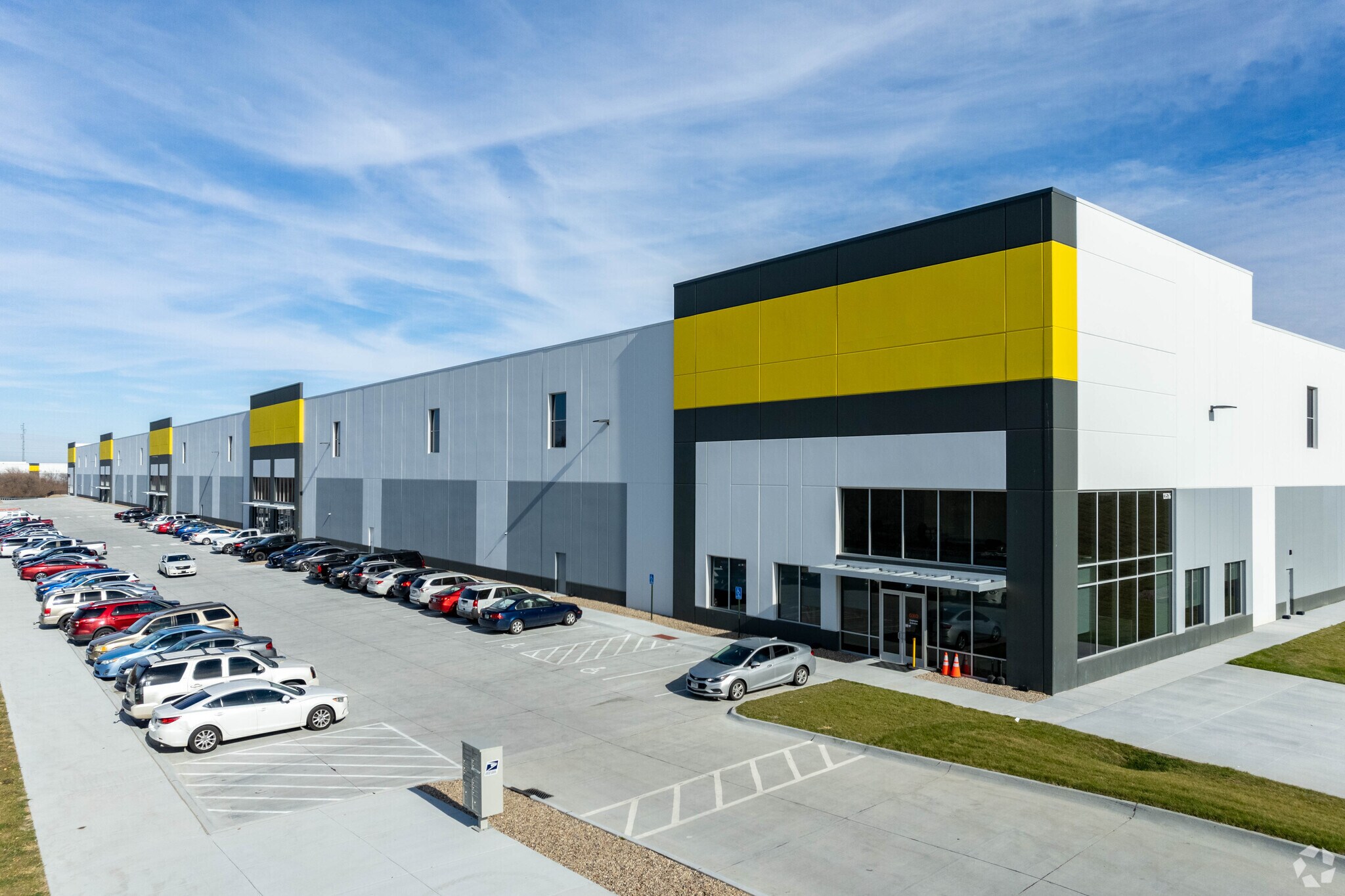 13576 Cornhusker Rd, Omaha, NE for sale Primary Photo- Image 1 of 1