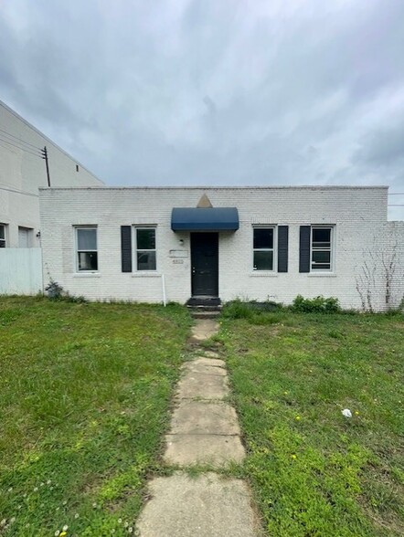 4805 42nd Pl, Hyattsville, MD for lease - Building Photo - Image 1 of 12