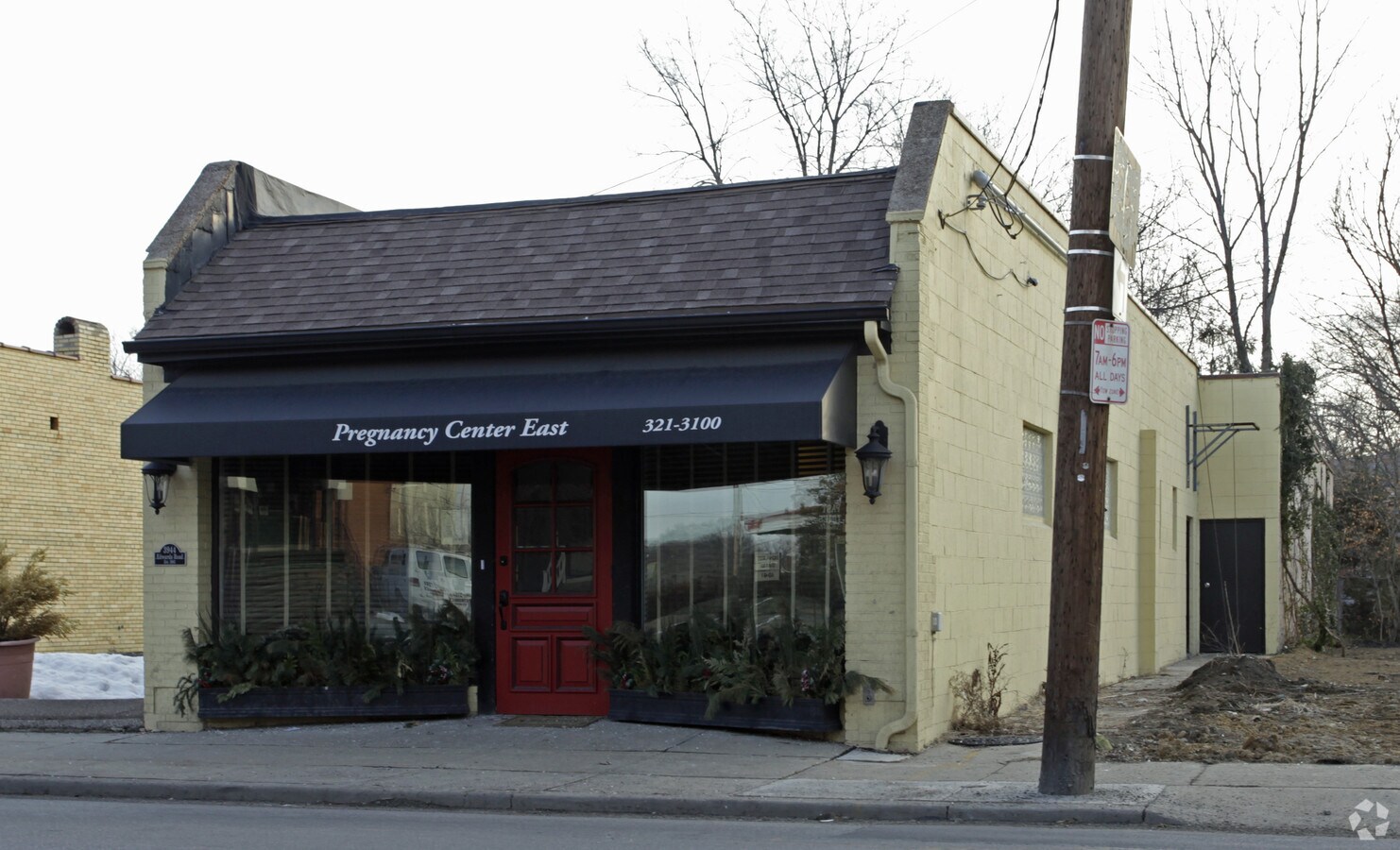 3944 Edwards Rd, Oakley, OH 45209