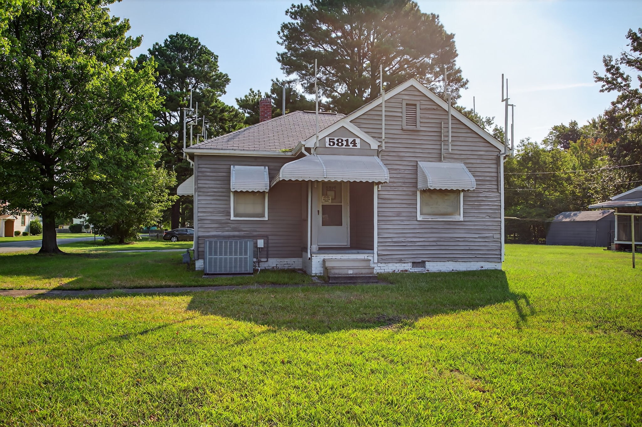 5812 Jefferson Ave, Newport News, VA for sale Primary Photo- Image 1 of 29
