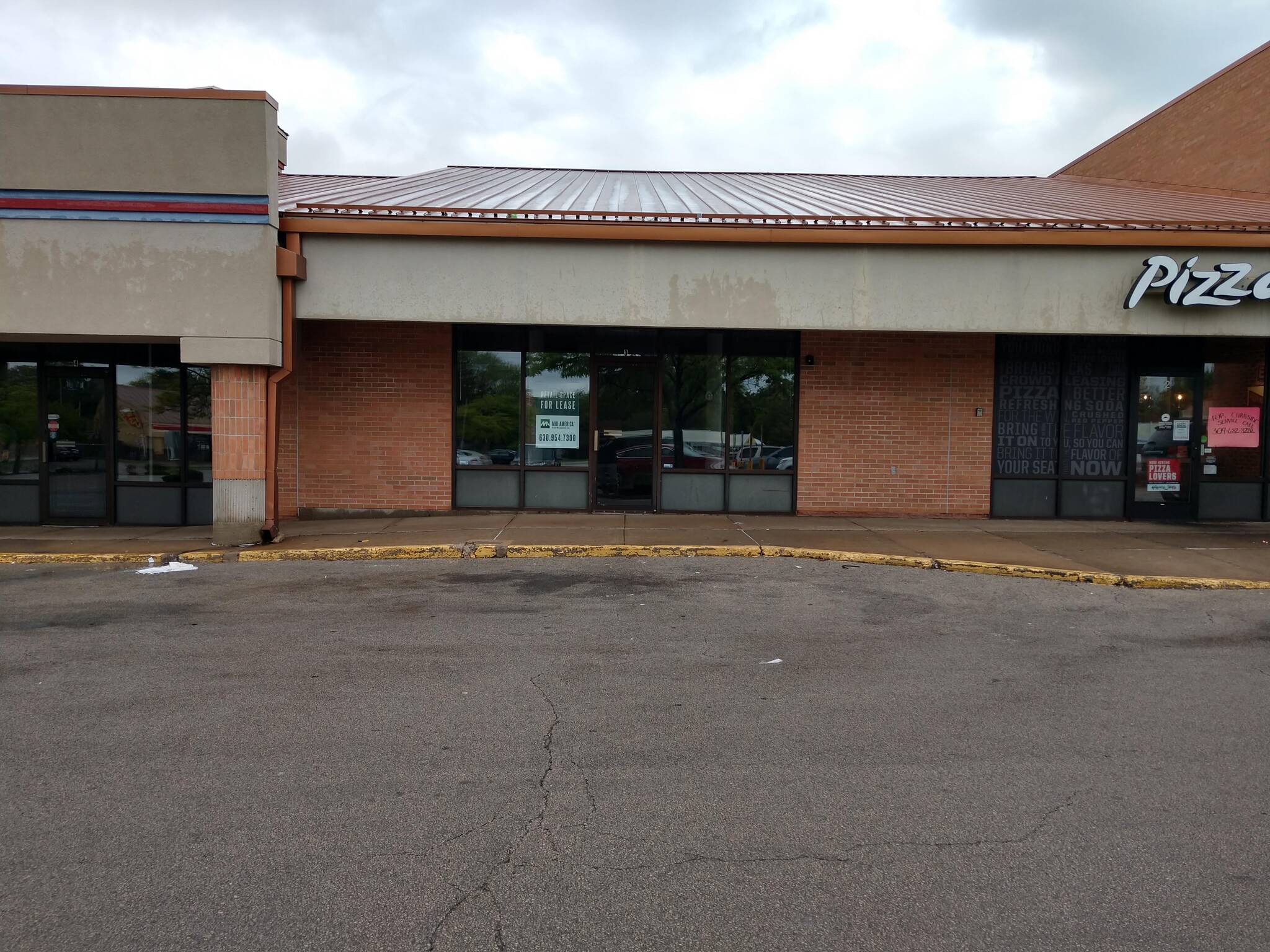 3311-3316 N Sterling Ave, Peoria, IL for lease Building Photo- Image 1 of 1