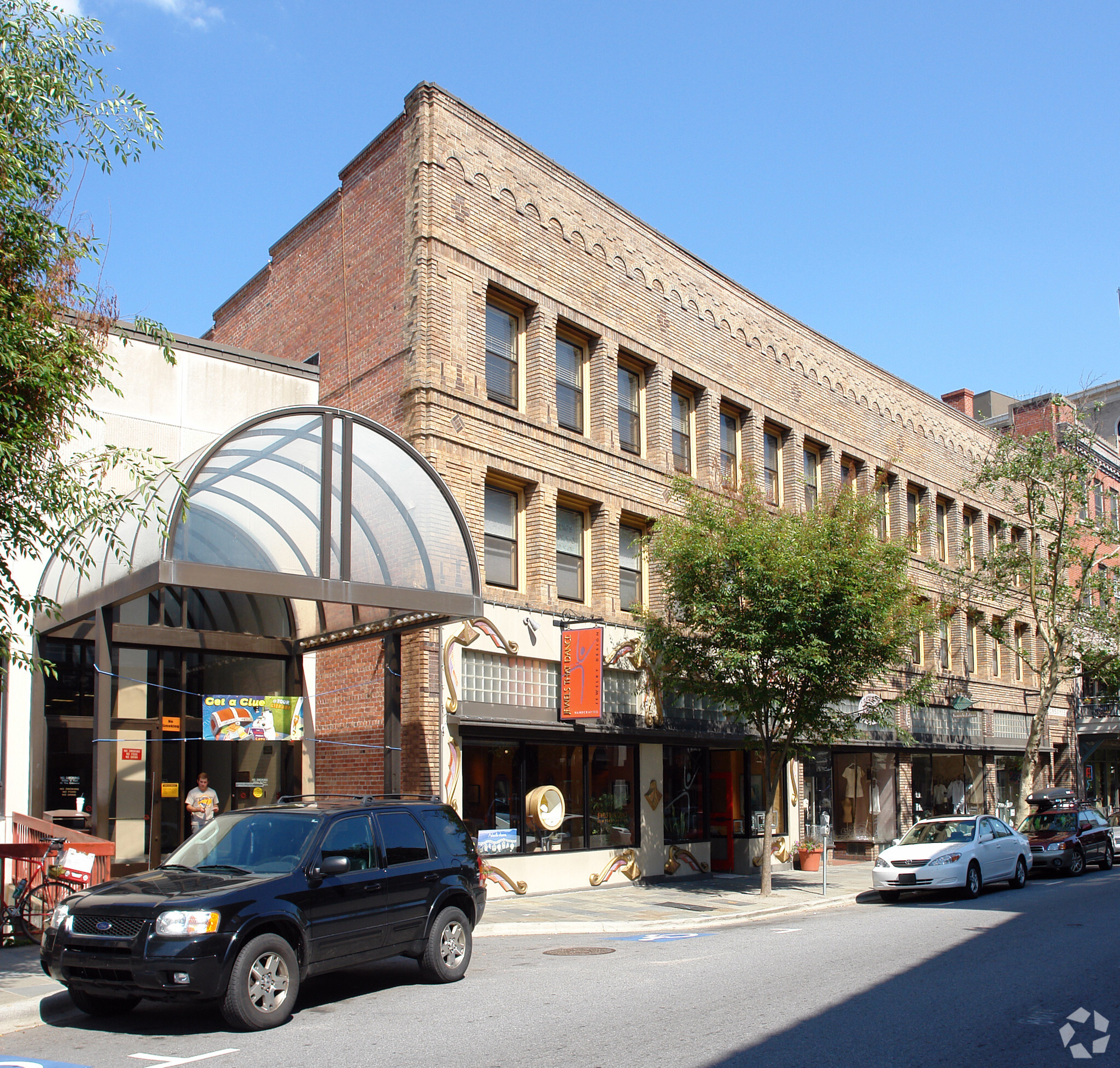 57-63 Haywood St, Asheville, NC for sale Primary Photo- Image 1 of 1