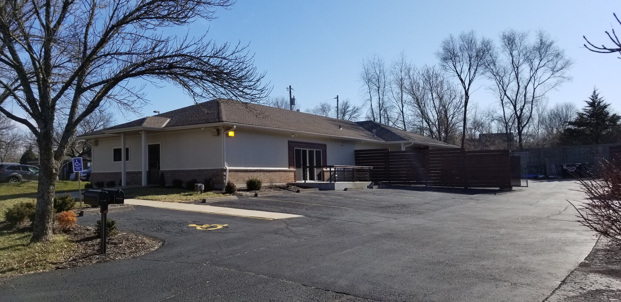 17817 E Us 40 Hwy, Independence, MO for sale Building Photo- Image 1 of 1