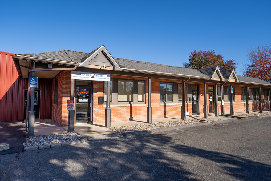 2 South End Bridge Cir, Agawam, MA for lease - Building Photo - Image 3 of 20