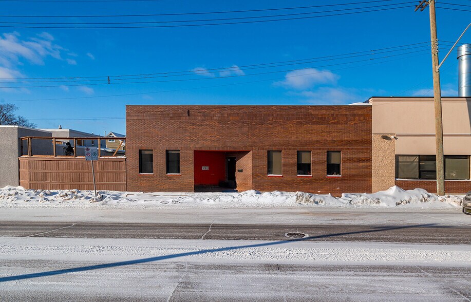590 Erin St, Winnipeg, MB for sale - Primary Photo - Image 1 of 1