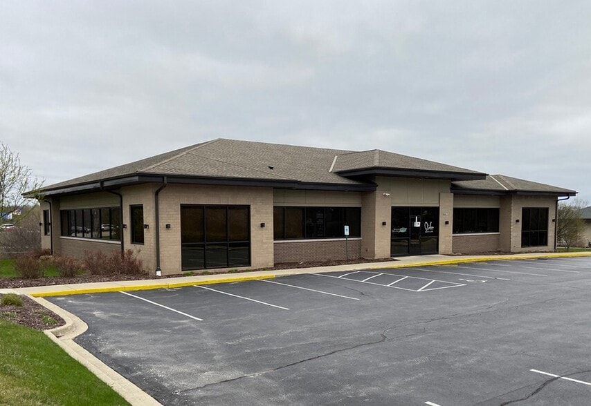 N96 W17035 Division Rd, Germantown, WI for lease - Building Photo - Image 3 of 21