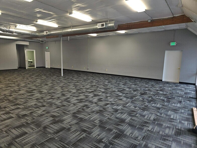 16027-16029 SE McLoughlin blvd, Milwaukie, OR for lease - Building Photo - Image 2 of 16