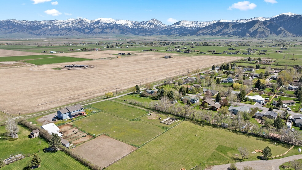 3450 Rosebush Ln, Belgrade, MT for sale - Aerial - Image 3 of 10