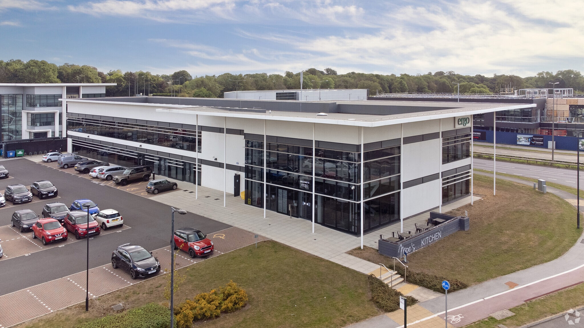 Meadow Rd, Hessle for lease Building Photo- Image 1 of 8