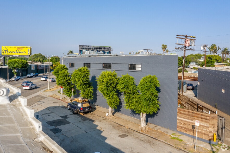 5620-5632 W Washington Blvd, Los Angeles, CA for lease - Building Photo - Image 1 of 16