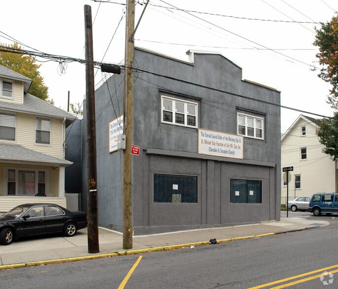 417 Broadway, Staten Island, NY for sale - Primary Photo - Image 1 of 1