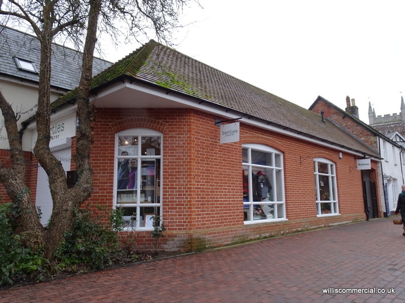 1 Crown Mead Mews, Wimborne for sale Primary Photo- Image 1 of 1