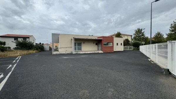 Flex in Perpignan for sale - Building Photo - Image 1 of 3