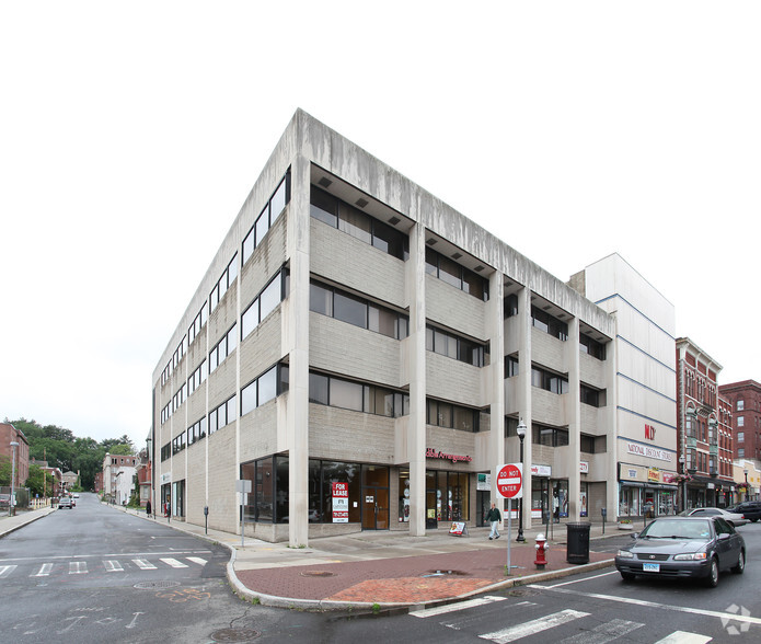 212 MAIN St, New Britain, CT for lease - Primary Photo - Image 1 of 6