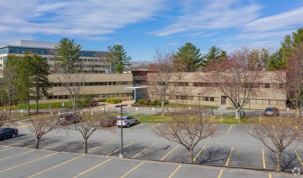 303 Wyman St, Waltham, MA for lease - Building Photo - Image 2 of 4