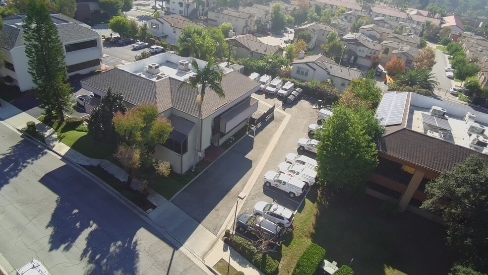 845 S Oak Park Rd, Covina, CA for lease - Building Photo - Image 3 of 8