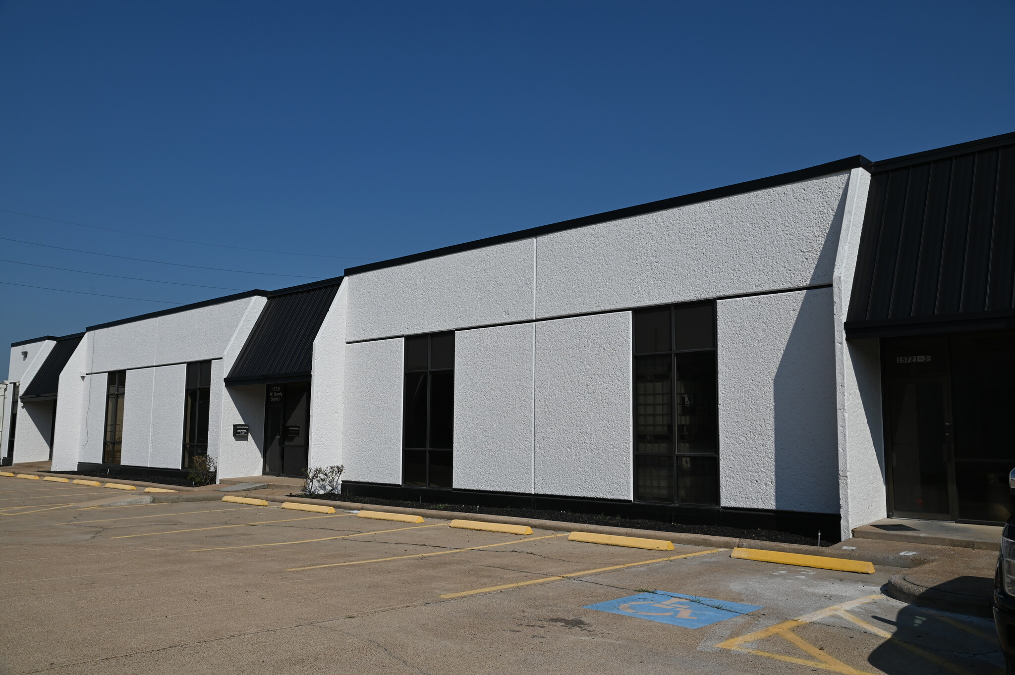 15534 W Hardy Rd, Houston, TX for lease Building Photo- Image 1 of 4