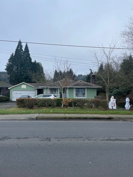 4807 Ocean Beach Hwy, Longview, WA for sale - Building Photo - Image 1 of 3