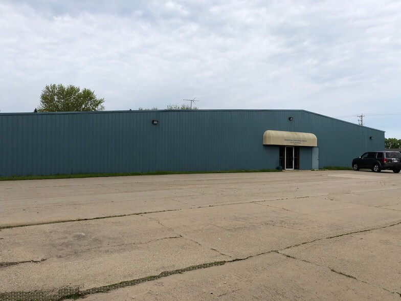 529 N Washington St, Berlin, WI for sale - IMG_1701 - Image 1 of 6