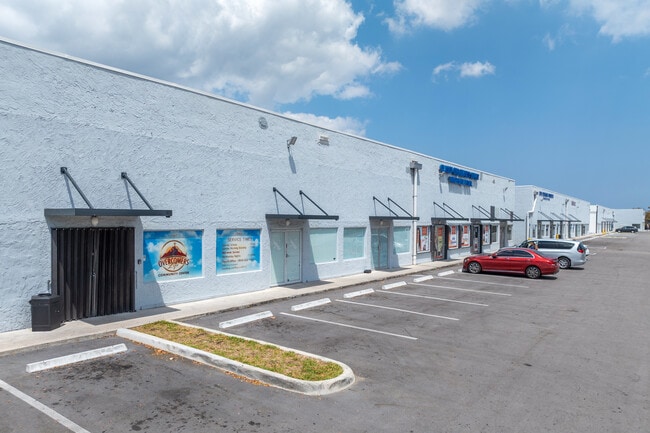More details for 3927-3999 NW 19th St, Lauderdale Lakes, FL - Flex, Industrial for Lease