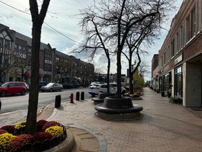 643 Central Ave, Highland Park, IL for lease Building Photo- Image 2 of 8