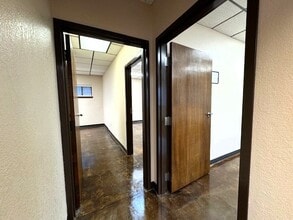 9414 Westgate Rd, Oklahoma City, OK for sale Interior Photo- Image 2 of 6