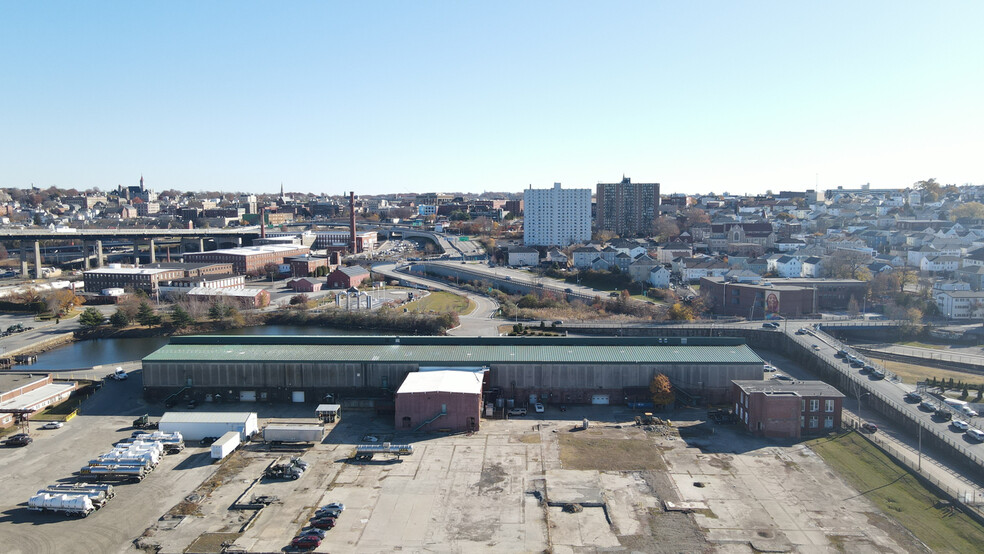 63 Water St, Fall River, MA for lease - Building Photo - Image 3 of 38