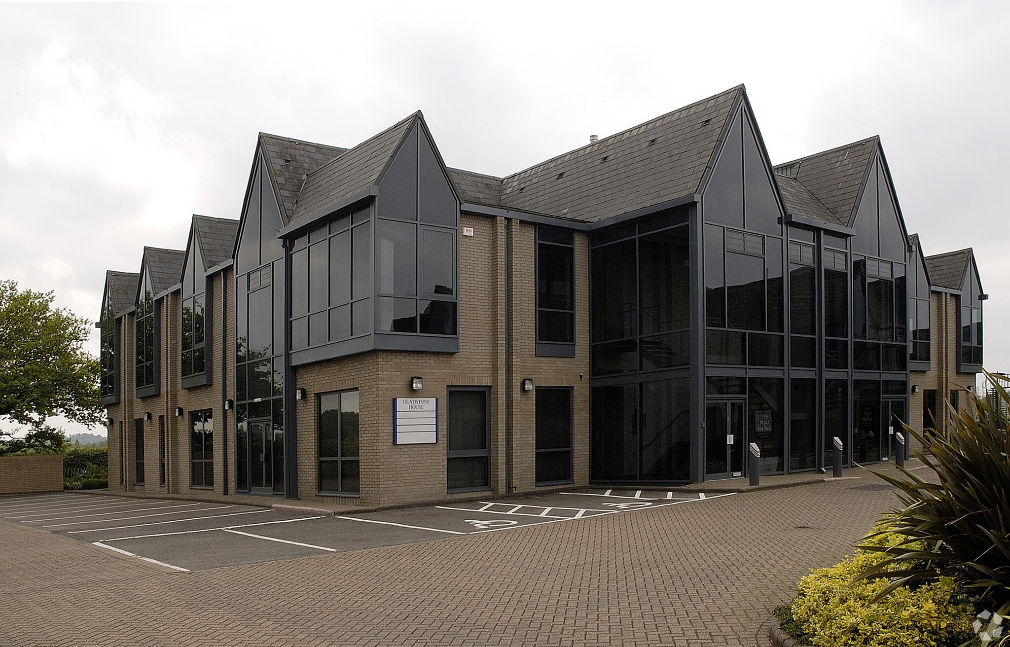 Eversley Way, Egham for sale Primary Photo- Image 1 of 1