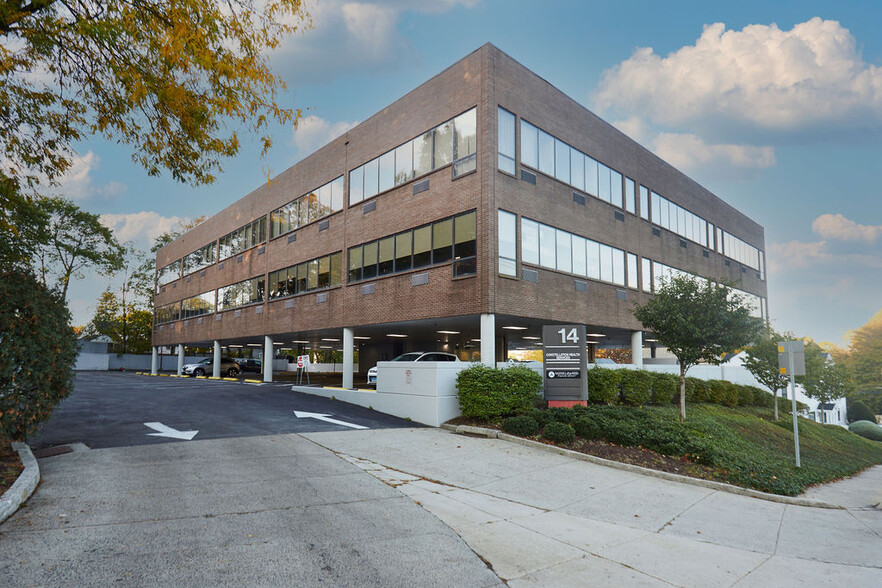 14 Westport Ave, Norwalk, CT for lease - Building Photo - Image 1 of 8