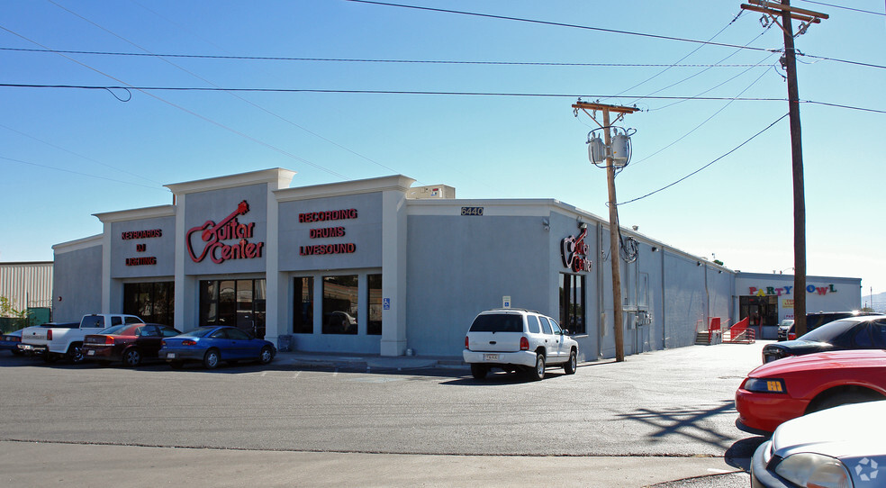 6440 Gateway Blvd E, El Paso, TX for lease - Primary Photo - Image 1 of 4