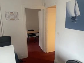 34 Rue Godot De Mauroy, Paris for lease Interior Photo- Image 2 of 6