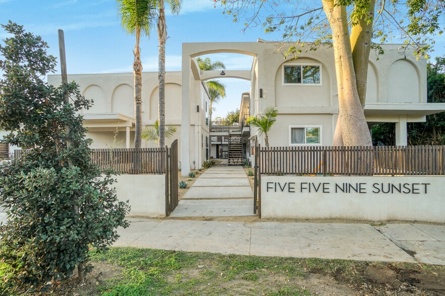 559 Sunset Ave, Venice, CA for sale - Building Photo - Image 1 of 12