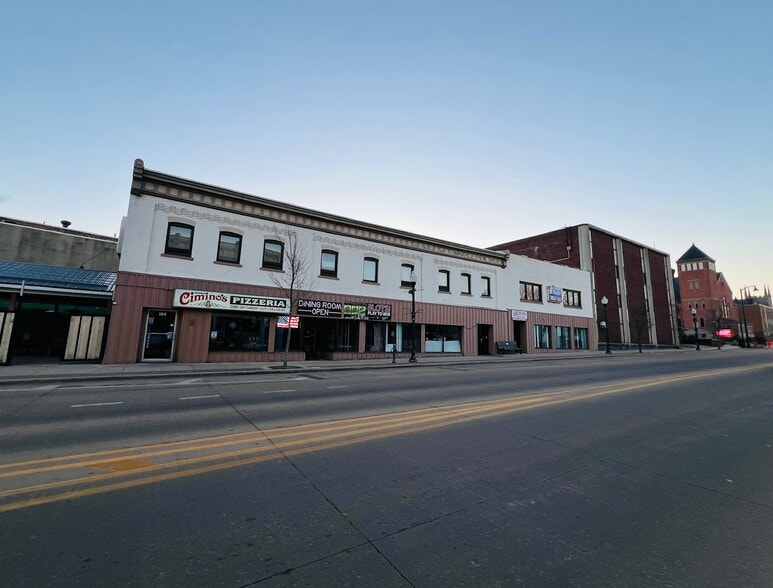 104 S Peoria Ave, Dixon, IL 61021 Flex for Sale