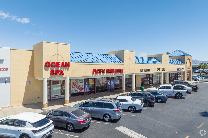 12209 Hesperia Rd, Victorville, CA for sale - Primary Photo - Image 1 of 1