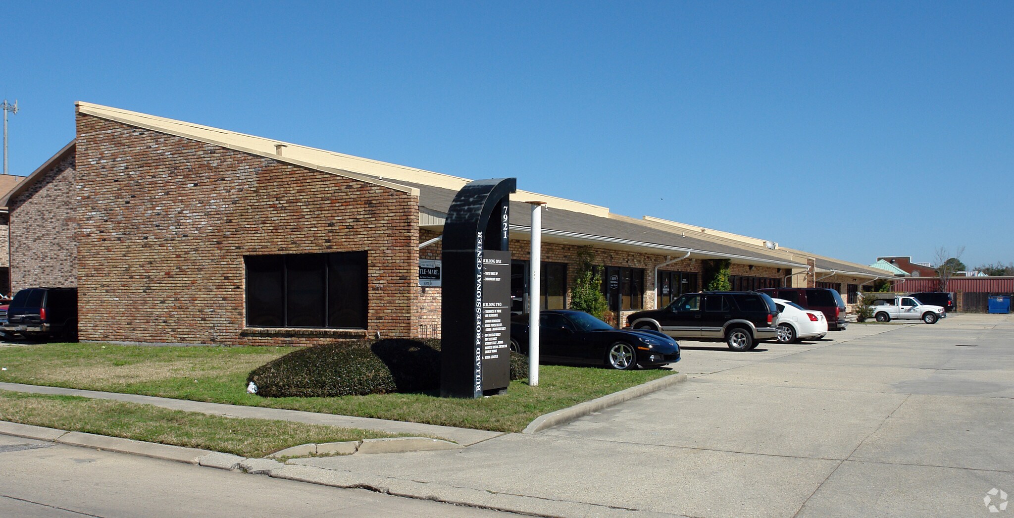 7921 Bullard Ave, New Orleans, LA 70128