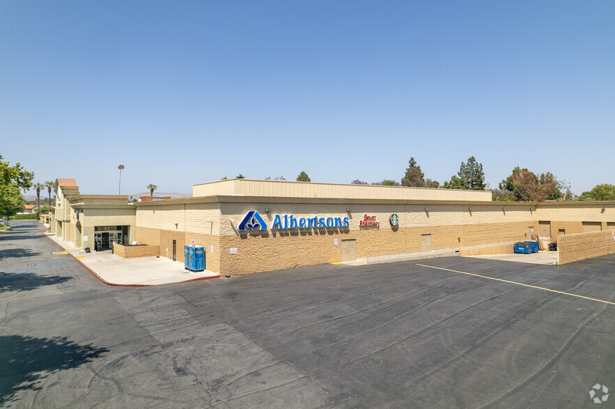 1930-1956 N Placentia Ave, Fullerton, CA for lease - Building Photo - Image 1 of 11