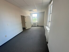 400 29th St, Oakland, CA for lease Interior Photo- Image 2 of 4