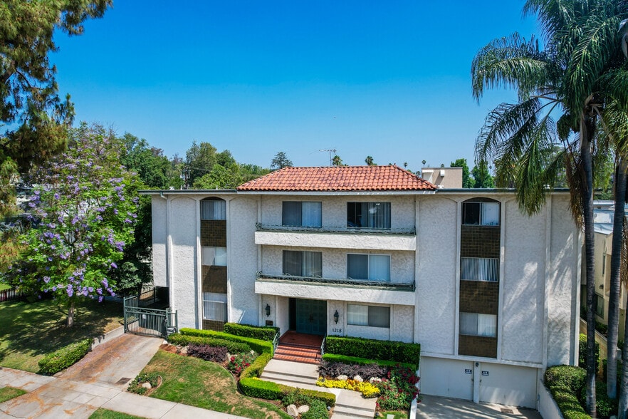 1218 Pine St, South Pasadena, CA for sale - Building Photo - Image 2 of 14