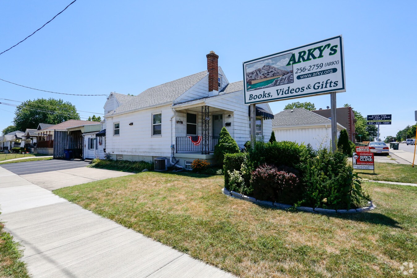 2002 S Smithville Rd, Dayton, OH 45420