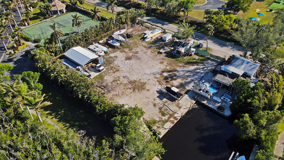 13420 Iona Rd, Fort Myers, FL for sale - Building Photo - Image 2 of 5