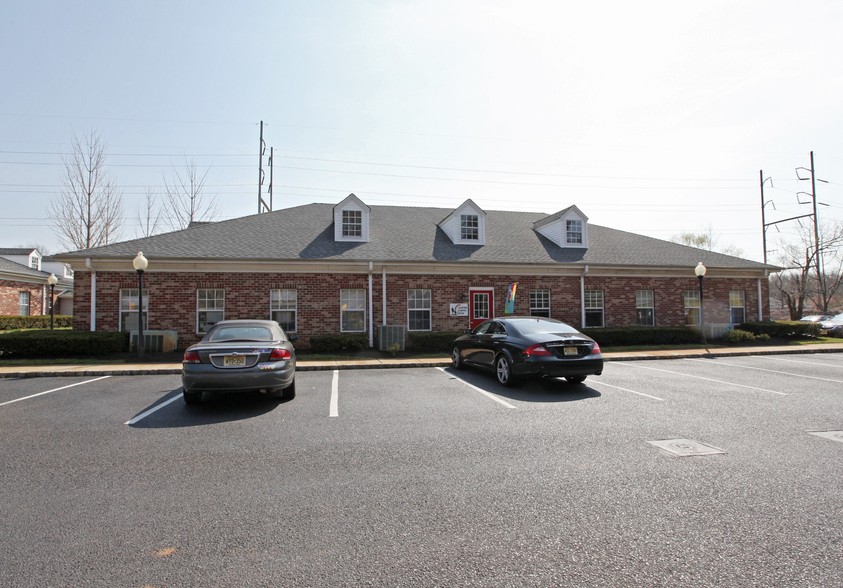 174 Patterson Ave, Shrewsbury, NJ for lease - Building Photo - Image 3 of 4