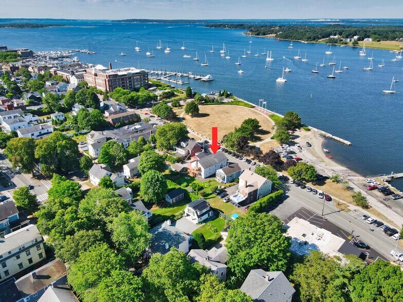 474 Thames St, Bristol, RI for sale - Aerial - Image 1 of 1