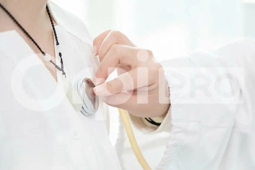 Office in Beauvais for lease - Building Photo - Image 2 of 5