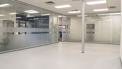 1880 Industrial Cir, Longmont, CO for lease Interior Photo- Image 2 of 11