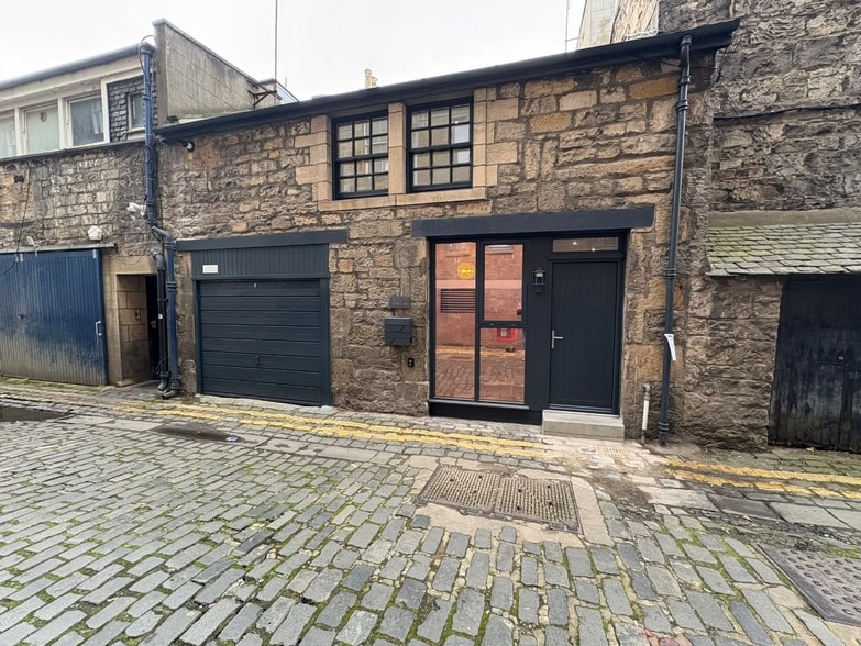 10 Young St, Edinburgh for lease - Building Photo - Image 2 of 3