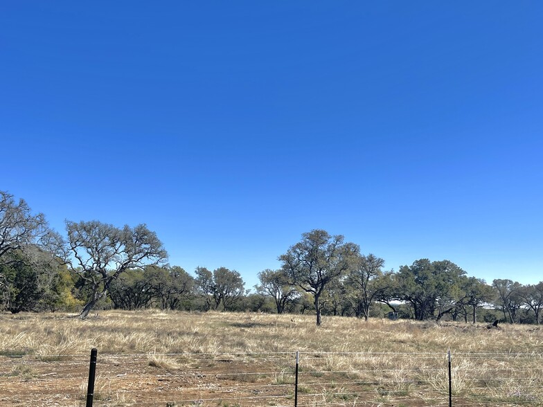 0000 State Highway 16 S, Pipe Creek, TX for sale - Building Photo - Image 3 of 18